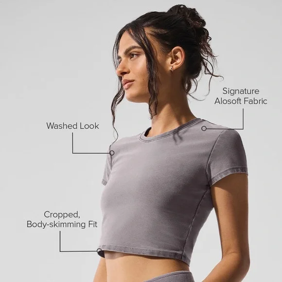 NWT 🌟 ALO Yoga alosoft crop finesse Short Sleeve Top - Picture 3 of 7